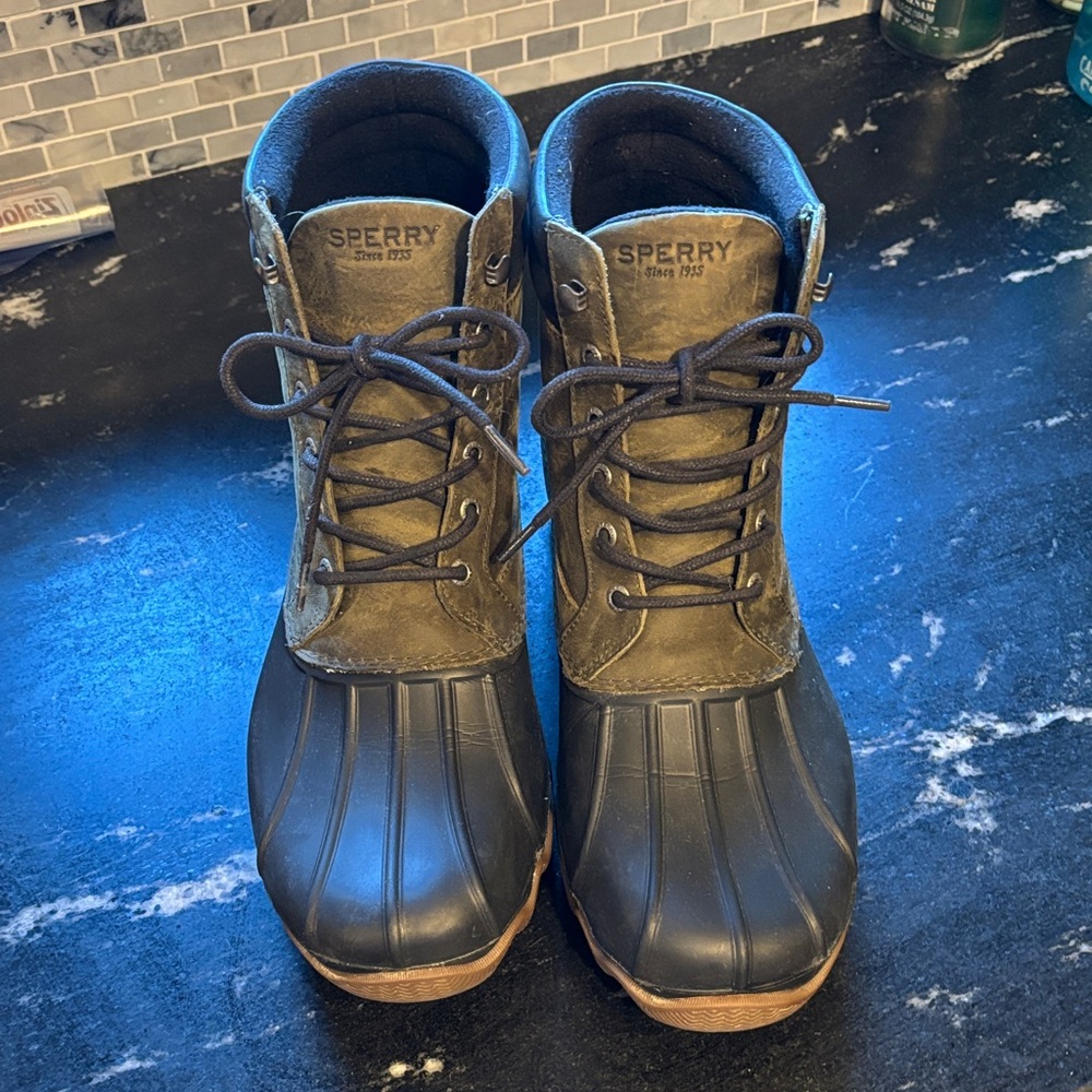 Men’s Sperry Topsider waterproof boots, size 12